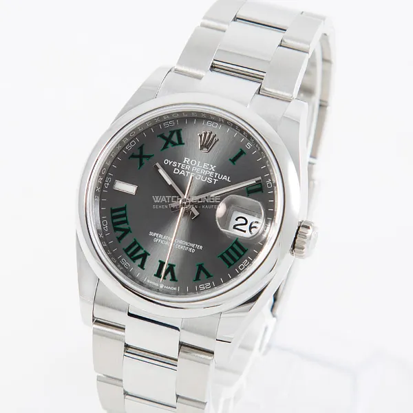 00210_watchlounge_lo.jpg