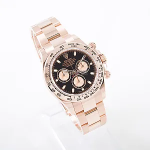 00529_watchlounge_lo.jpg