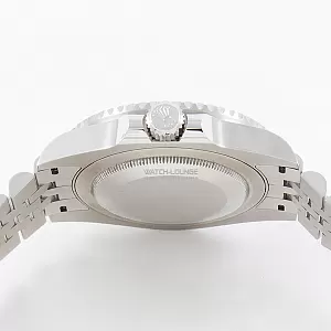 005_watchlounge_lo.jpg
