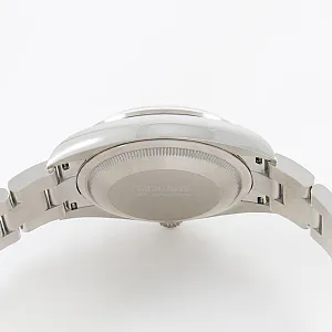 00774_watchlounge_lo.jpg