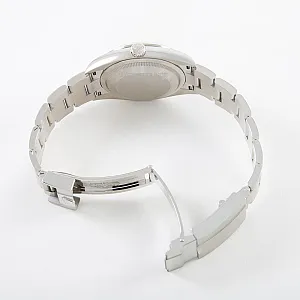 00775_watchlounge_lo.jpg