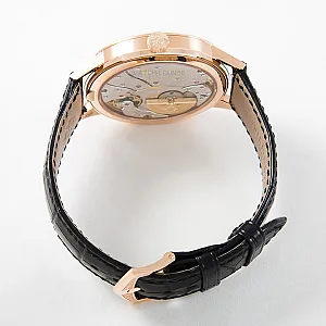 02020_watchlounge_lo_be.jpg