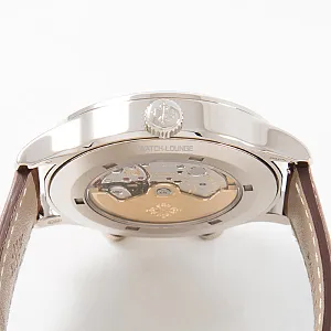 02029_watchlounge_lo.jpg