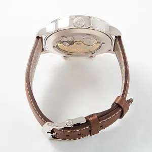 02031_watchlounge_lo.jpg