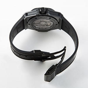 02096_watchlounge_lo.jpg