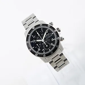 02124_watchlounge_lo.jpg