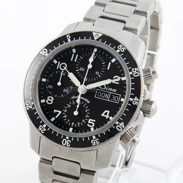 02131_watchlounge_lo_38.jpg