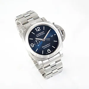 02240_watchlounge_lo.jpg