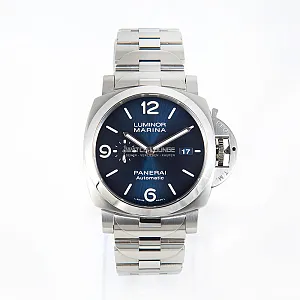 02241_watchlounge_lo.jpg
