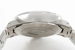 02243_watchlounge_lo.jpg