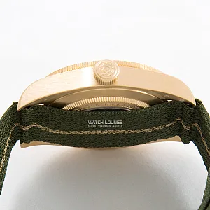 02252_watchlounge_lo.jpg