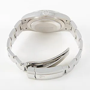 02377_watchlounge_lo_1.jpg