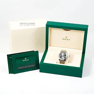 02379_watchlounge_lo.jpg