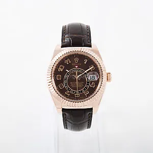 02490_watchlounge_lo.jpg