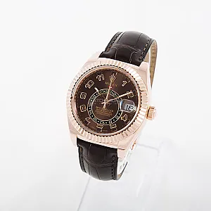02492_watchlounge_lo.jpg