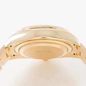 02637_watchlounge_lo.jpg