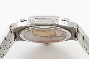 02645_watchlounge_lo.jpg