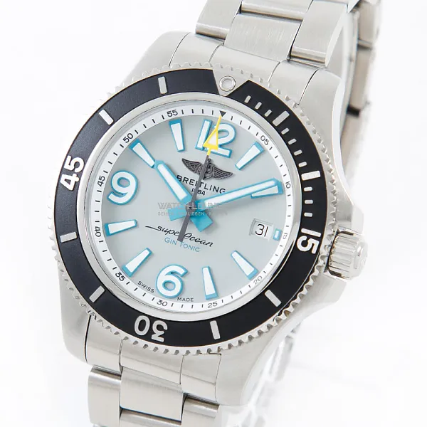 02745_watchlounge_lo_1.jpg