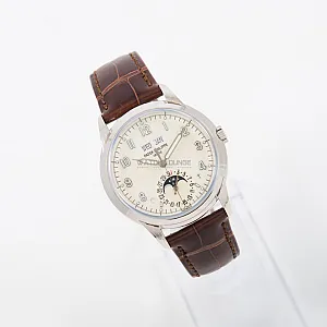 02948_watchlounge_lo.jpg