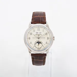 02951_watchlounge_lo.jpg