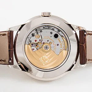 02956_watchlounge_lo.jpg