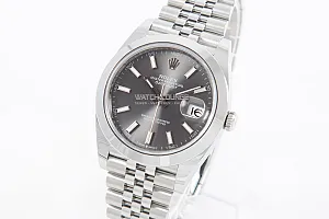 02991_watchlounge_lo.jpg