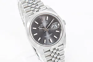 02992_watchlounge_lo.jpg