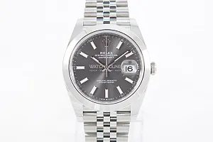 02993_watchlounge_lo.jpg