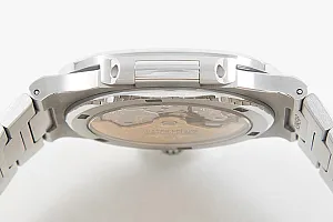 03058_watchlounge_lo.jpg