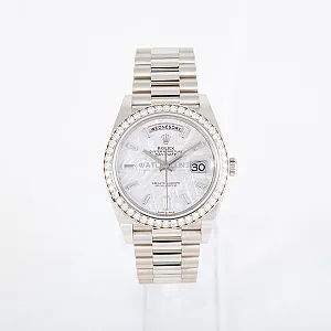 03165_watchlounge_lo.jpg