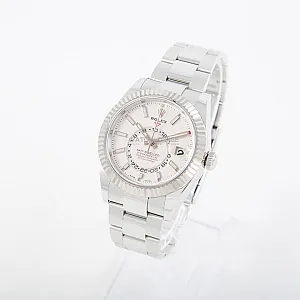 03177_watchlounge_lo.jpg