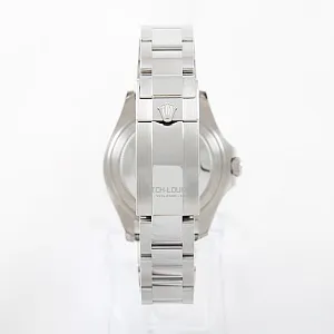 03438_watchlounge_lo.jpg