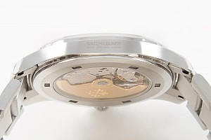 03513_watchlounge_lo.jpg