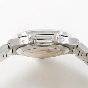 03527_watchlounge_lo.jpg