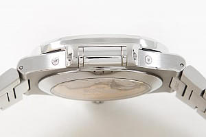 03527_watchlounge_lo.jpg