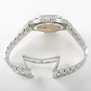 03529_watchlounge_lo.jpg