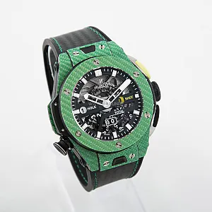 03572_watchlounge_lo.jpg