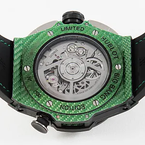 03576_watchlounge_lo.jpg