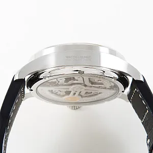 03729_watchlounge_lo.jpg