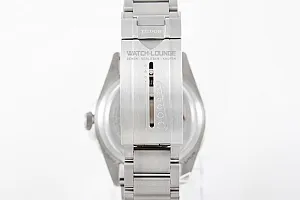 03766_watchlounge_lo.jpg