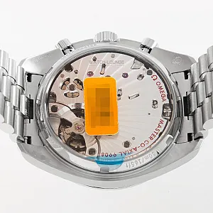 03840_watchlounge_lo.jpg