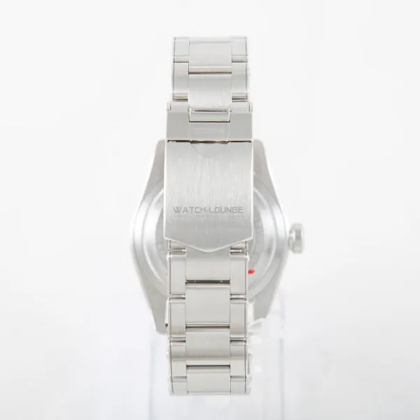 04027_watchlounge_lo.jpg