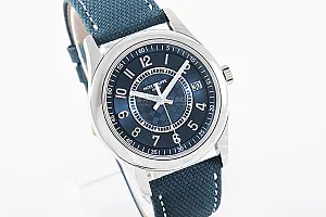04053_watchlounge_lo.jpg