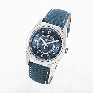 04054_watchlounge_lo.jpg