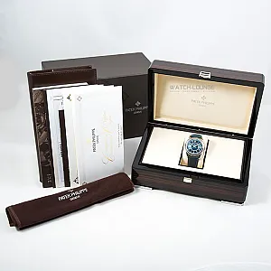 04060_watchlounge_lo.jpg