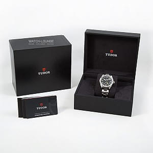 04081_watchlounge_lo.jpg