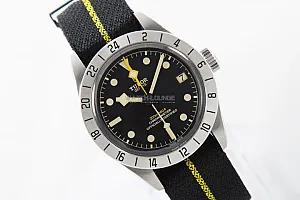 04083_watchlounge_lo.jpg