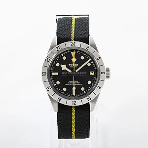04084_watchlounge_lo.jpg