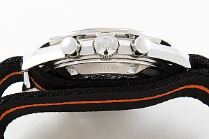 04127_watchlounge.jpg