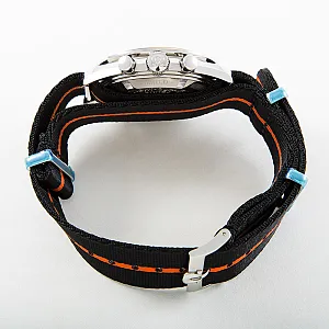 04129_watchlounge.jpg